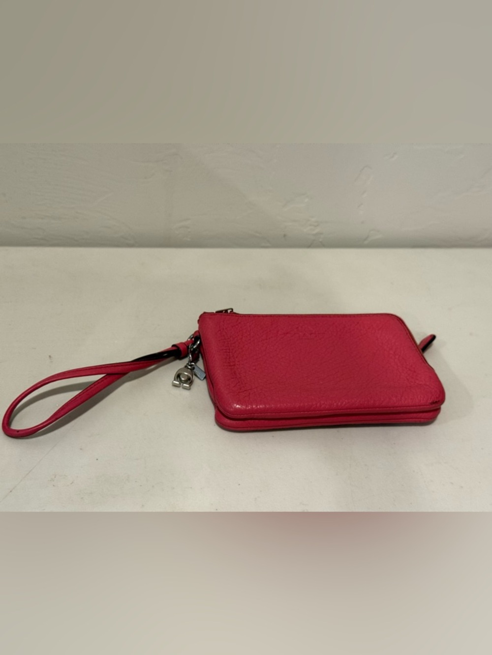 COACH F66505 Luxury Pebble Leather Double‎ Corner Zip Wristlet Bright Red EUC